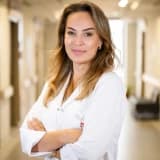 Op. Dr. Esra Emral
